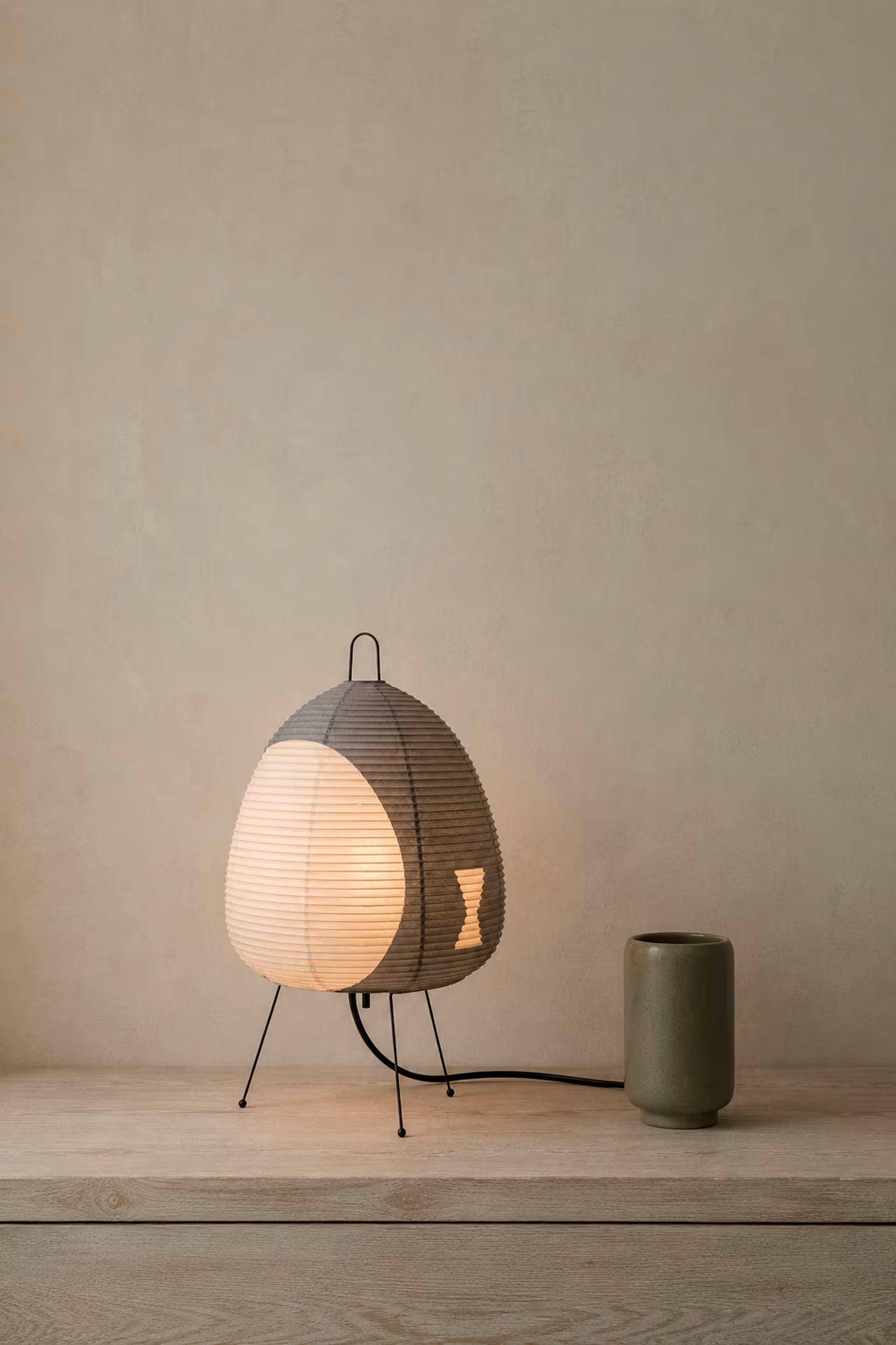 Kiri Ash Wabi-sabi table lamp with included E27 LED bulb