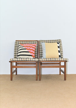 Deconstructed Tufted Cushion – product view 4