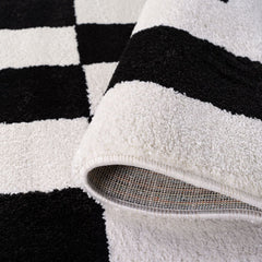Mono Maze Rug — folded construction detail