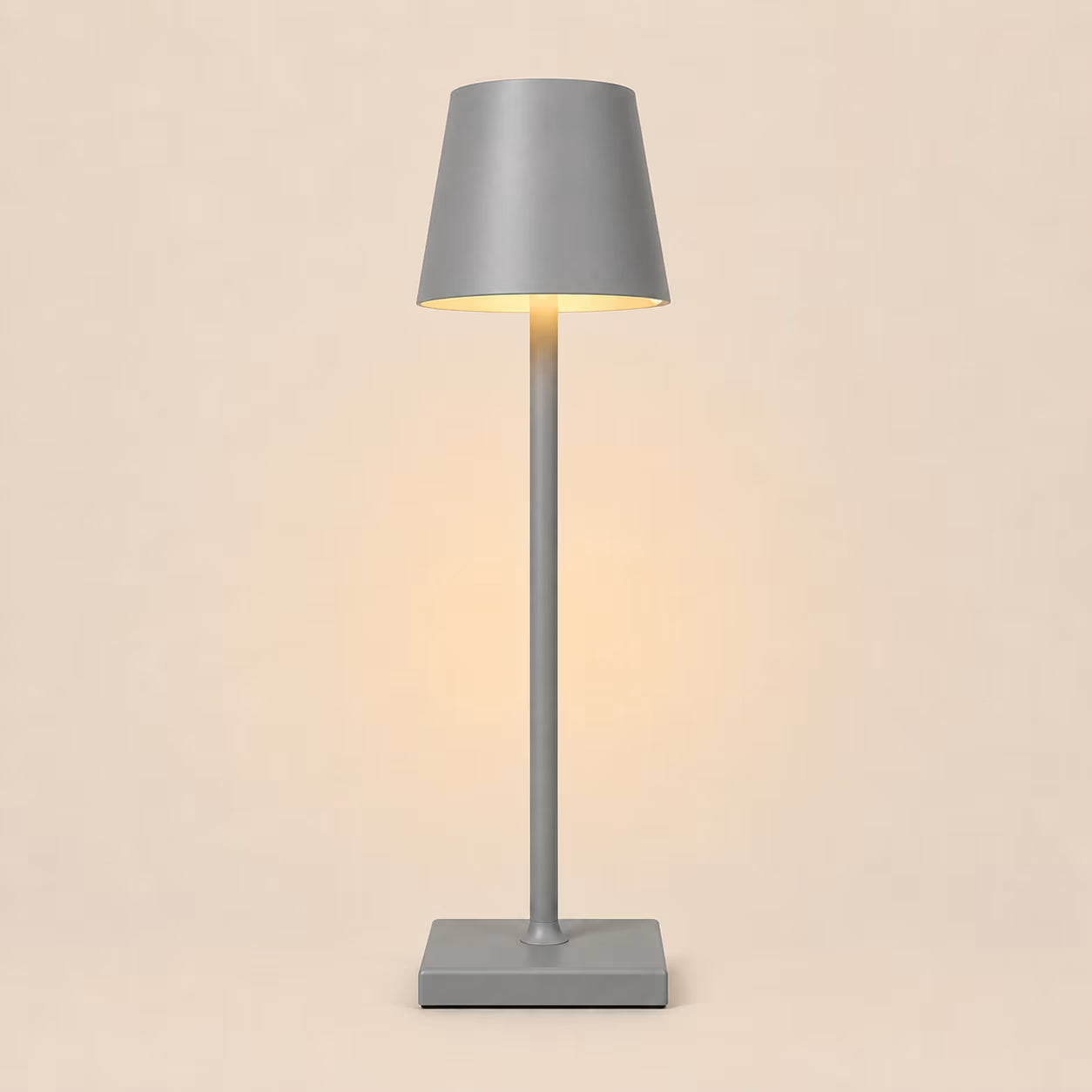 The Simplistic Wireless LED Lamp