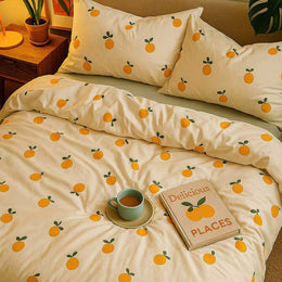 Clementine bedding set with orange fruit print