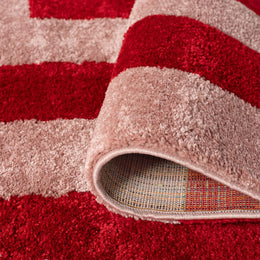 Cherry Maze Rug — folded construction detail