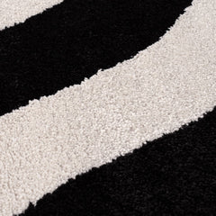 Mono Ripple Rug — surface detail