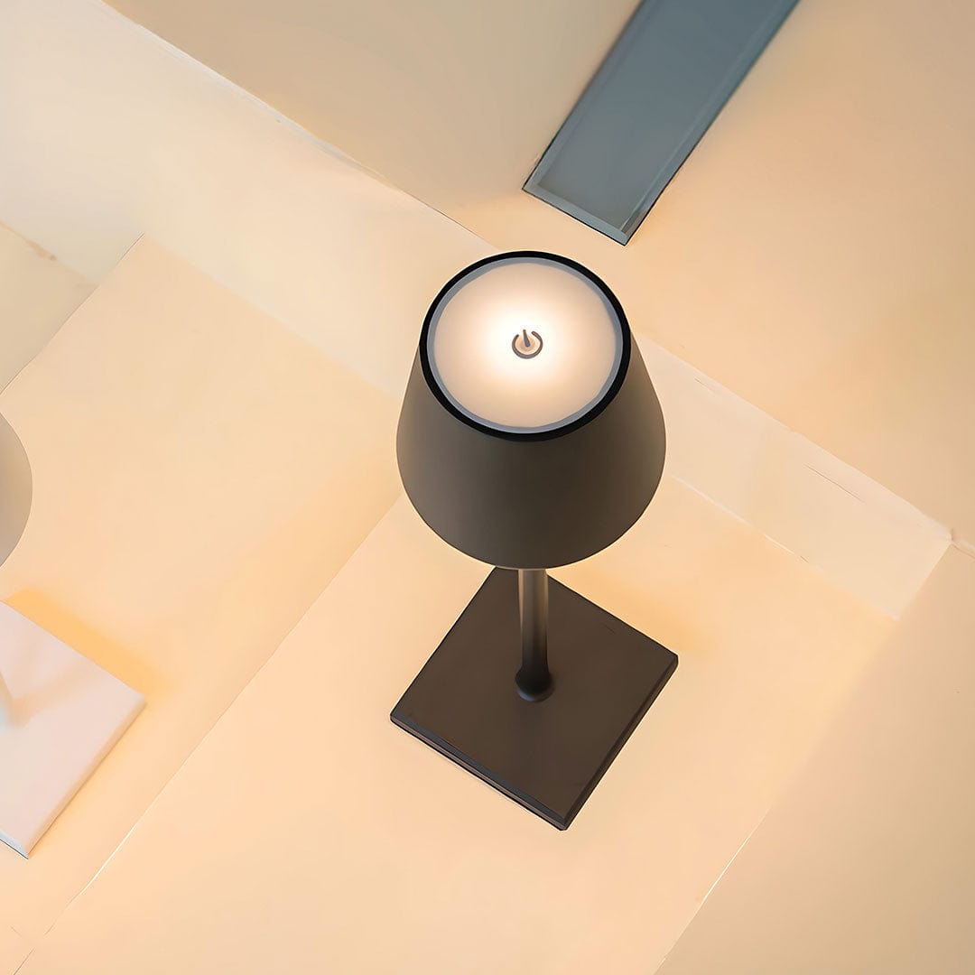 The Simplistic Wireless LED Lamp
