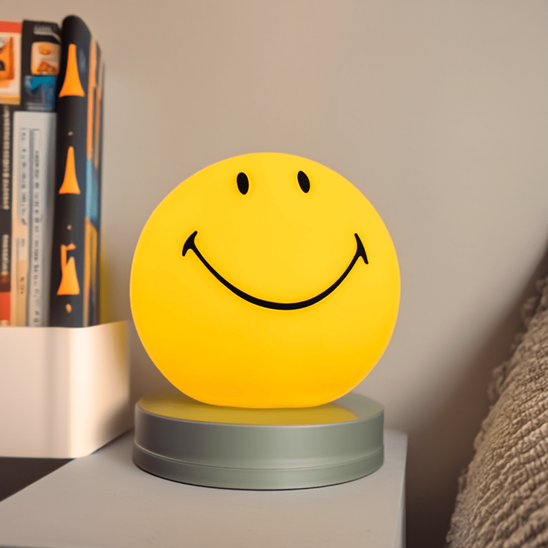 The Smiling Night Lamp