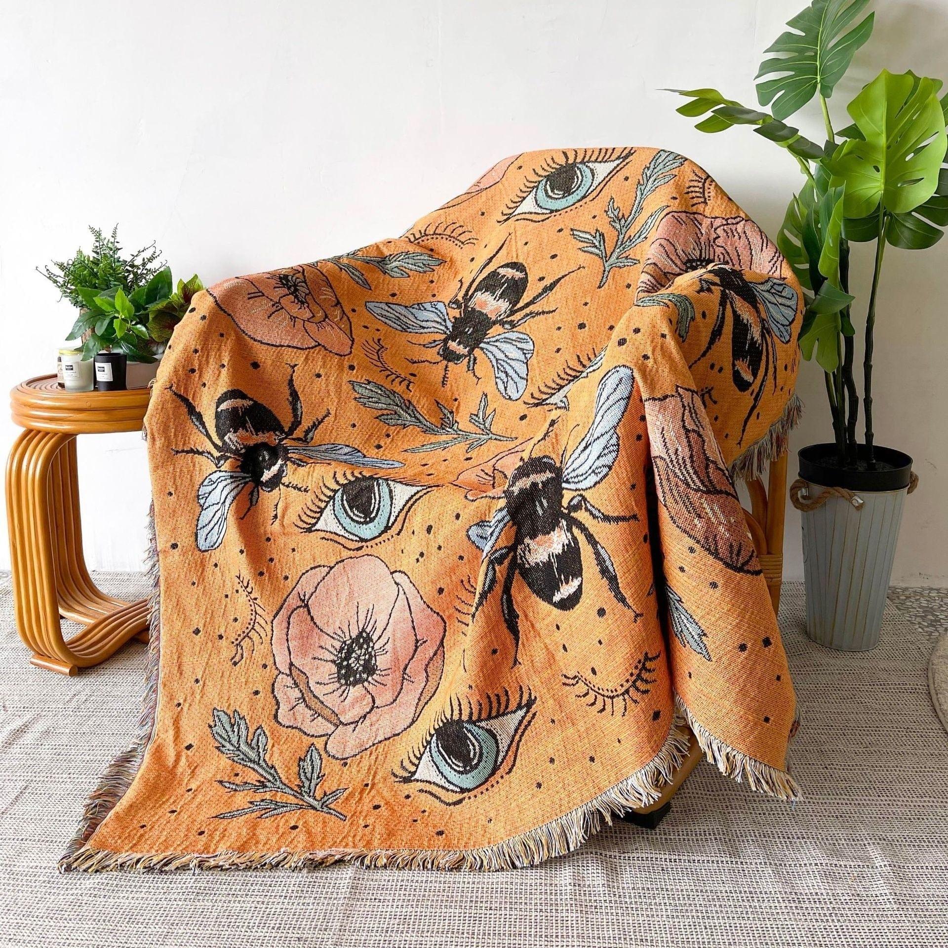 The Bumble Bee Tapestry / Throw - Sickhaus
