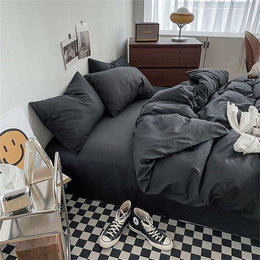 Noir black duvet cover and matching pillowcases