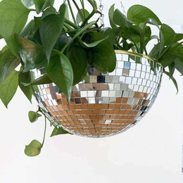 Round mirrored plant pot for indoor greenery