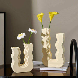 Wavy Wonder Vase front product view